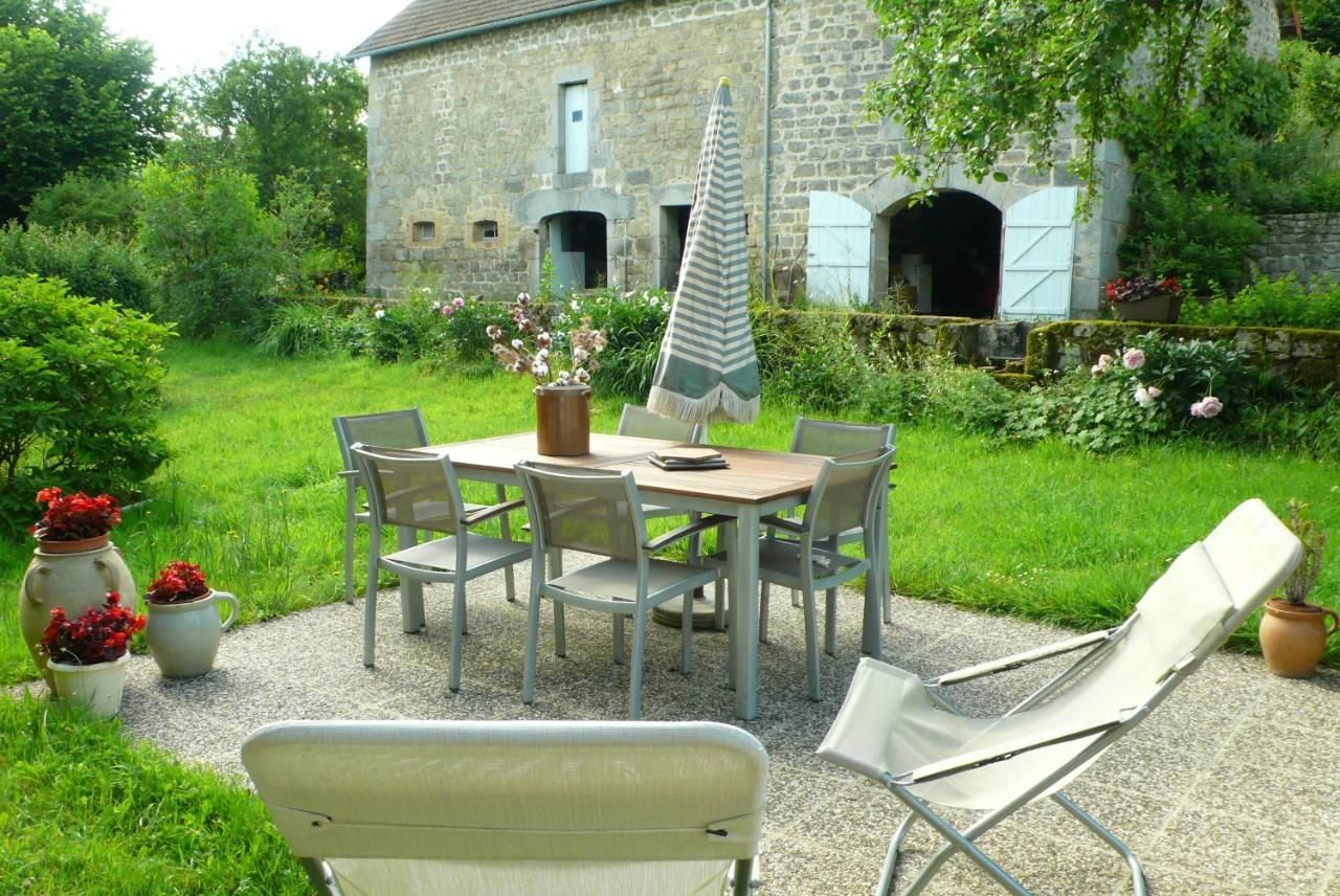 Chez Geppetto Bed and Breakfast Saint-Georges-Nigremont Eksteriør billede